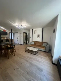 T3 Duplex Apartment + Parking - Image 2