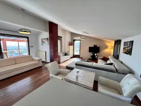 Luxury Penthouse on Rosehill with free garage - Image 4