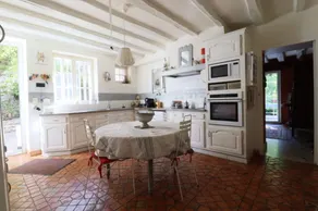 Spacious Vintage Cottage in Loire Valley: Village Charm, Garden, Pets Welcome - Image 4