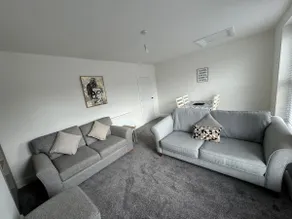 1 bedroom town centre flat sleeps 4 - Image 3