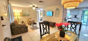 #27 House Breeze Getaway/free parking - Image 2