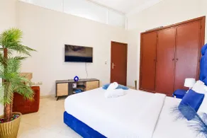 Malabata Panama, Pool, 5 min to Beach &Train - Image 5