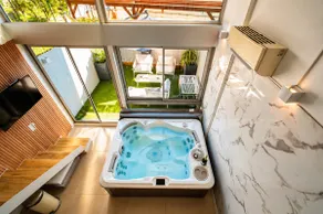 Villa Bono Romantic Suite & Private Jacuzzi - Image 4