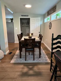 2 Beds 2 Bath close to everything. Comfy/Clean - Image 4