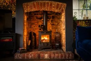 Luxury Country Cottage Hot Tub Spa Retreat | York - Image 3