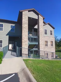 Updated 1 bedroom with laundry. - Image 2