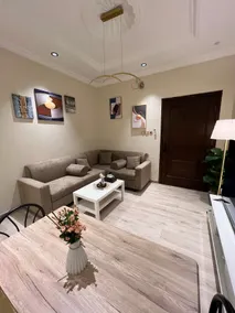 Luxurious two-bedroom apartment - Image 5