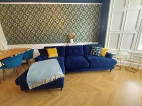 Spacious Edinburgh Home with Easy Access to Airport & City Centre - Image 4