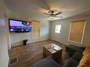 Modern Farmhouse - Image 4