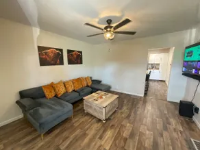 Modern Farmhouse - Image 5