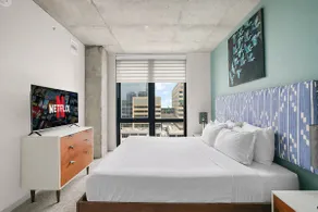 The Epicenter: Central Downtown • Pool •Gym • BB99 - Image 4