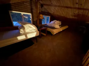 Red Arrow Rustic Retreat - Image 4