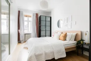 King Size Bed 1BR with the Most Central Location - Image 2