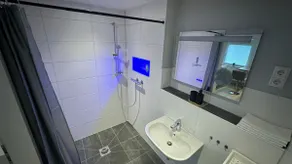 Apartment 36 - Image 5