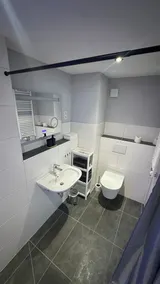 Apartment 36 - Image 3