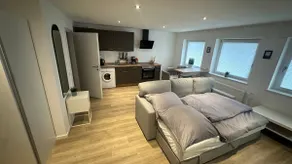 Apartment 36 - Image 2