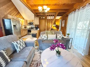 Plentiful Porches - Hot Tub - King Bed - Views - Image 3