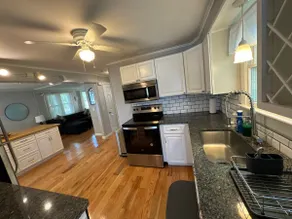The ”Vibe” Beach House - Image 4