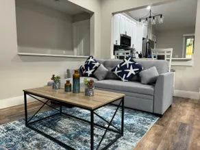 Cozy Tampa Home | Prime location | Pet Friendly - Image 2