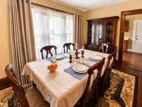 Spacious Frontier Park Apartment - Image 3