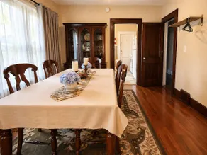 Spacious Frontier Park Apartment - Image 2