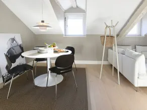 In the heart of the old town | 2 minutes to the lake | 4 guests - Image 2