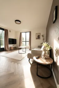Goldenescape 6P house with hot tub and large garden. - Image 3