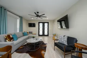 Blue Slide Bungalow - Image 2