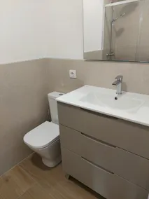 La Plaza Apartment - Image 3