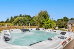 The 4-star Saint Mathieu gîte, jacuzzi, billiards. - Image 3