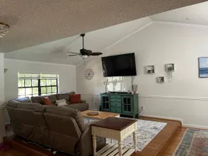 Golf course home with hot tub and heated pool - Image 4