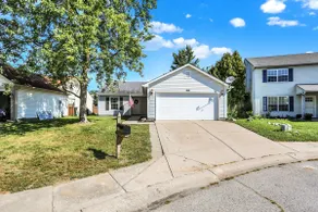 Brownsburg B&B - 3 King Bed 2Full Bath Home! - Image 2