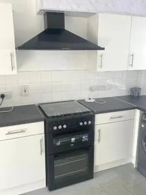 Manchester Holiday Home - Image 2