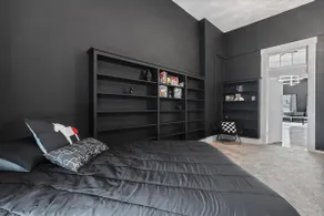 Luxury Black Downtown Apartment - Image 2