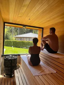 Black Forest log cabin (3) sauna & jacuzzi - Image 2