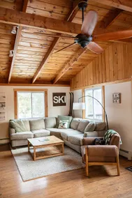 Charming pet-friendly retreat in the Vermont woods - Image 4