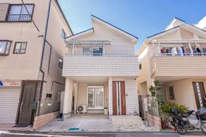Detached villa, 6 minutes walk to Warabi Station, 20 minutes direct to Ueno, Akihabara, Tokyo, 3 minutes walk to a 24-hour supermarket, free parking - Image 2