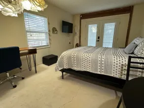 CASA SOL. Guest Room in downtown Del Rio - Image 5