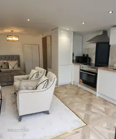 Private Luxury Studio *Free Parking* * Not Shared* - Image 5