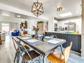 Boho Haven House - Sleeps 6 in a safe neighborhood - Image 4
