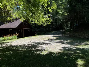 Papa Bears Cabin - Image 2