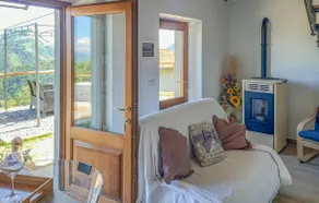 1 bedroom stunning home in Palagnana - Image 3