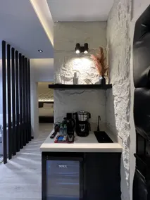 A luxurious apartment with self check-in. - Image 4
