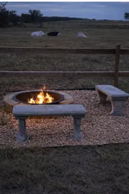 Escape on 10-Acres • Fire Pit • Stargazing - Image 4