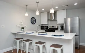 Jennifer's Penthouse 2 Floors - Amazing City View! - Image 2