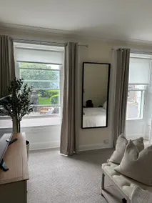 Luxury High Street Apartment - Image 4