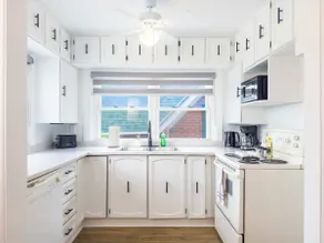 Pet Friendly Home Near Lock 32 & Beach Park - Image 3