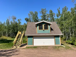 Private Home on 10 Acres of Wilderness w/ Trails - Image 2