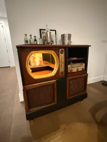 New Modern Artist’s Studio - 2 units in 1 listing! - Image 5