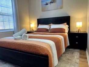 Min 2 Base/Restaurants+Fenced Bckyard+3TVs+Netflix - Image 3
